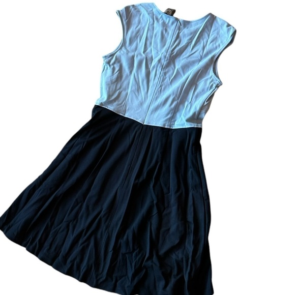 Vince Camuto Royal and Light Blue Color Block Short Dress - Size 10 - Picture 3 of 5